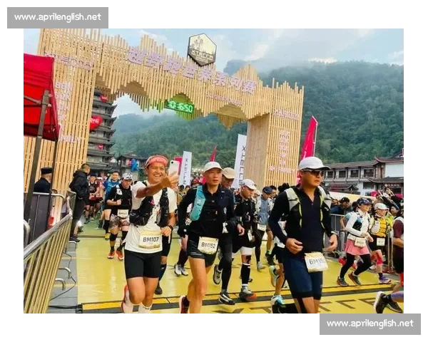 峰林终见顶!2025XTERRA 武陵源站完赛记 峰林终见顶!2025XTERRA 武陵源站完赛记