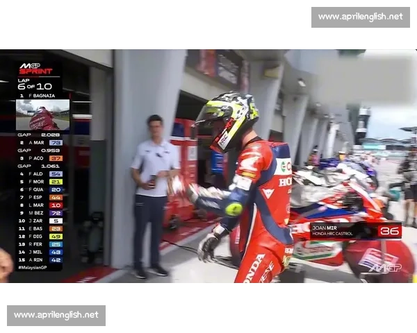 Moto3 马来西亚站出场圈事故:两车手送医,赛事紧急缩减 Moto3 马来西亚站出场圈事故:两车手送医,赛事紧急缩减